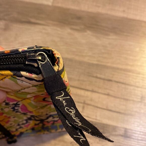 Vera Bradley Rio design Wallet - Picture 10 of 11